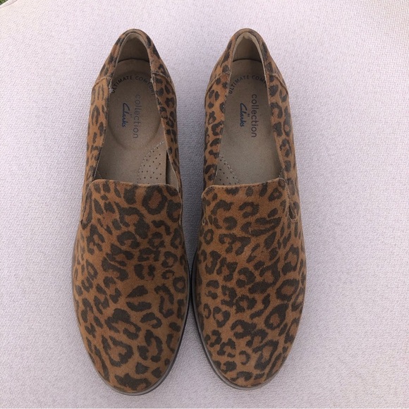 CLARKS TRISH STYLE WOMENS LEATHER SLIP-ON VENETIAN LOAFERS 7 - Picture 4 of 15